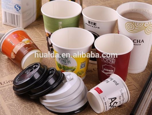 Taza de café de papel reciclable respetuosa del medio ambiente que hace la máquina proveedor