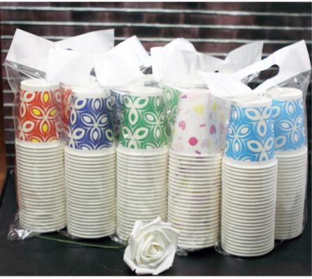 La taza de papel automática llena que forma la máquina crea el CE para requisitos particulares aprobado proveedor