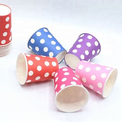 Reciclaje de la taza de papel del café que forma el lacre de la máquina por el sistema ultrasónico proveedor