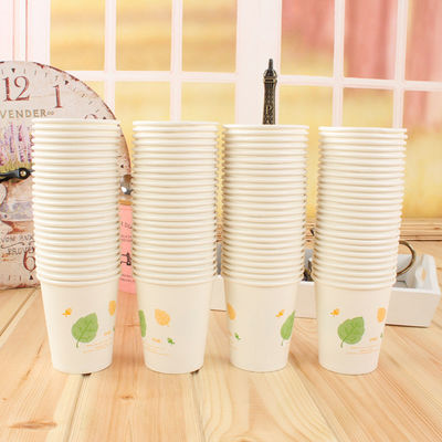 Taza de papel de poco ruido de la operación fácil que hace las máquinas con diversos colores proveedor