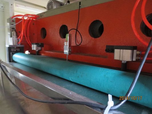 Máquina que corta con tintas del rodillo de papel automático de 380 V 90 a 140 veces/minuto proveedor