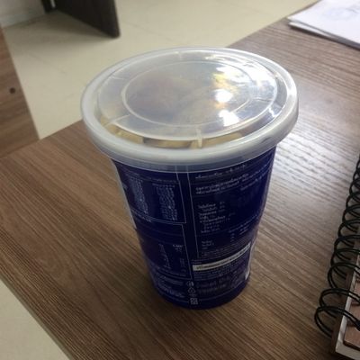 Cubierta plástica de la tapa de la taza de la mini de Oreo de la galleta crema de la vainilla que forma la máquina proveedor
